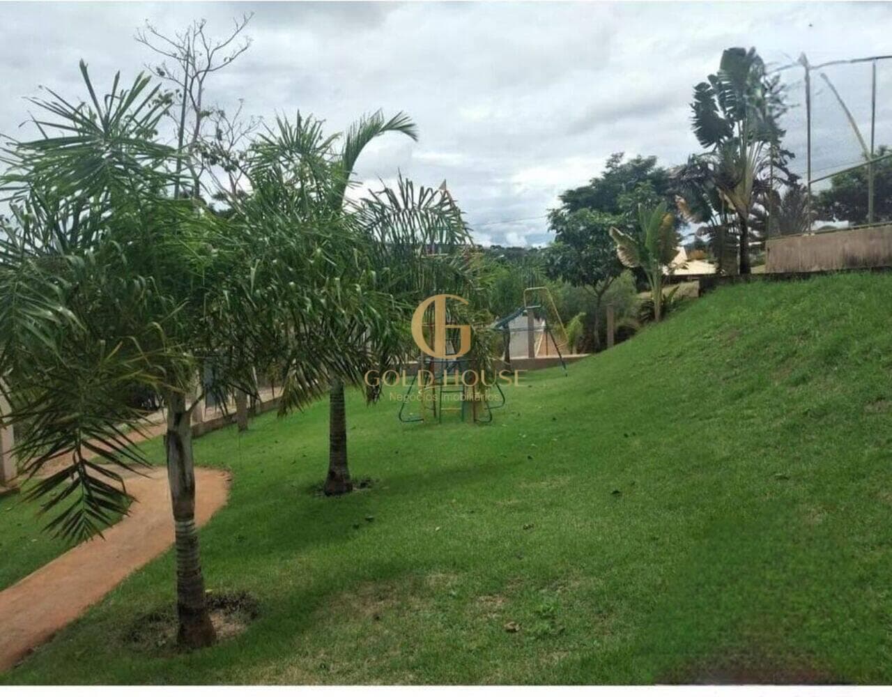 Lote em Lagoa Santa no condomínio Champagne foto 5