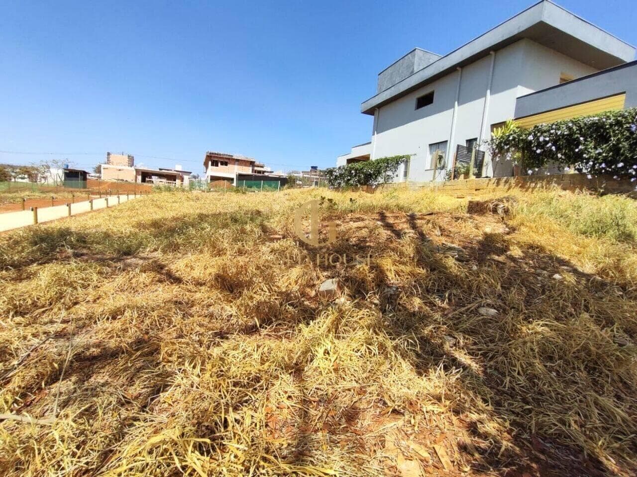 Lote em Lagoa Santa no condomínio Gran Royalle. foto 5