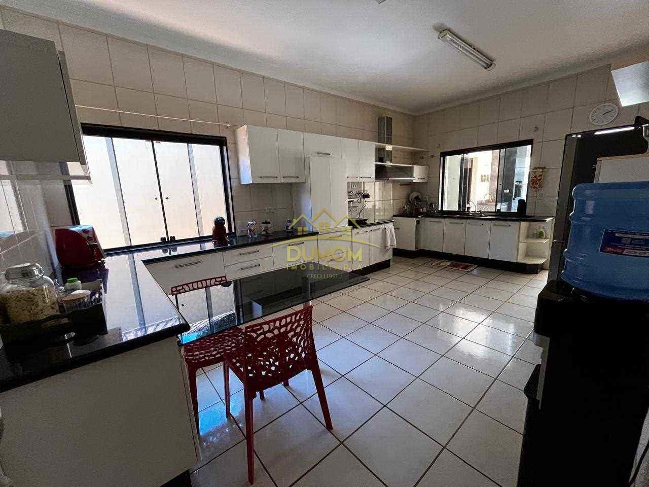 Casa para Venda por R$ 750.000, Interlagos em Tres Lagoas/MS foto 6