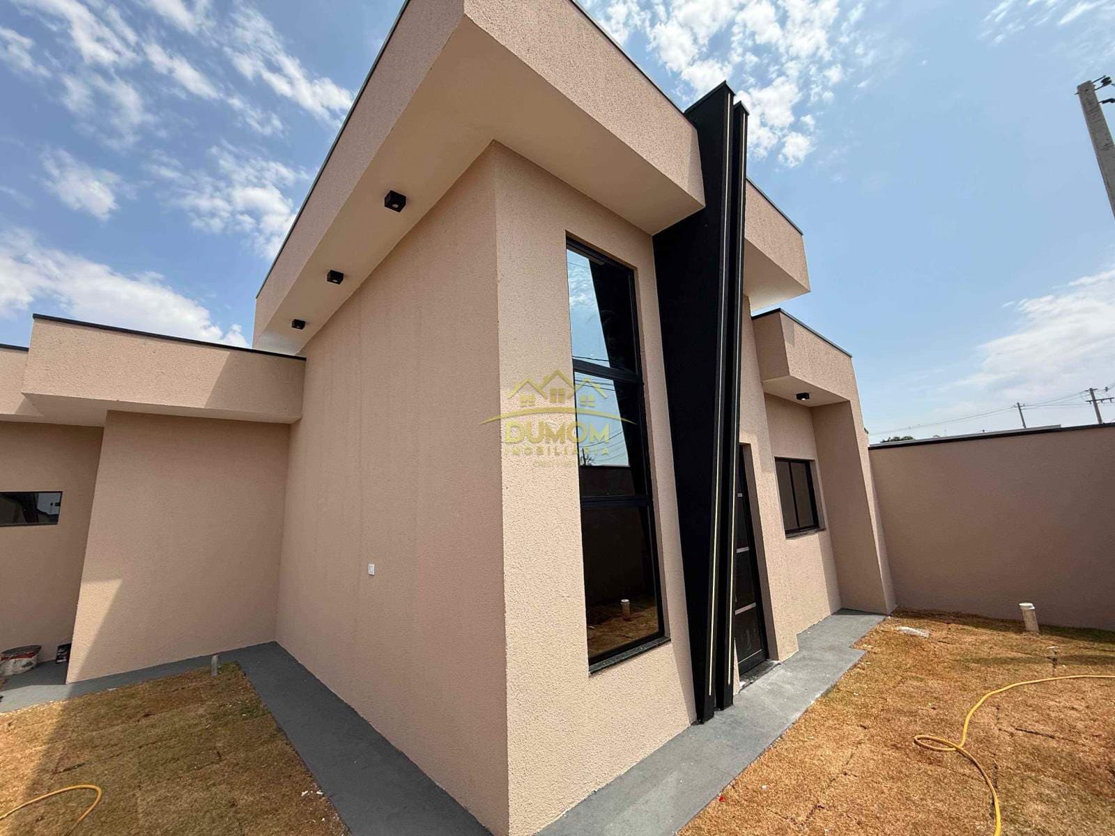 Casa para Venda por R$ 360.000, Santa Helena em Tres Lagoas/MS foto 1