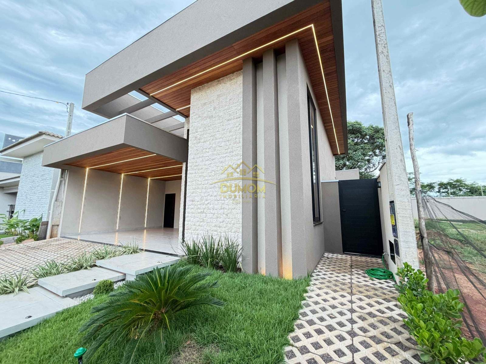 Casa para Venda por R$ 1.390.000, Condomínio Terras Do Jupiá em Tres Lagoas/MS foto 5