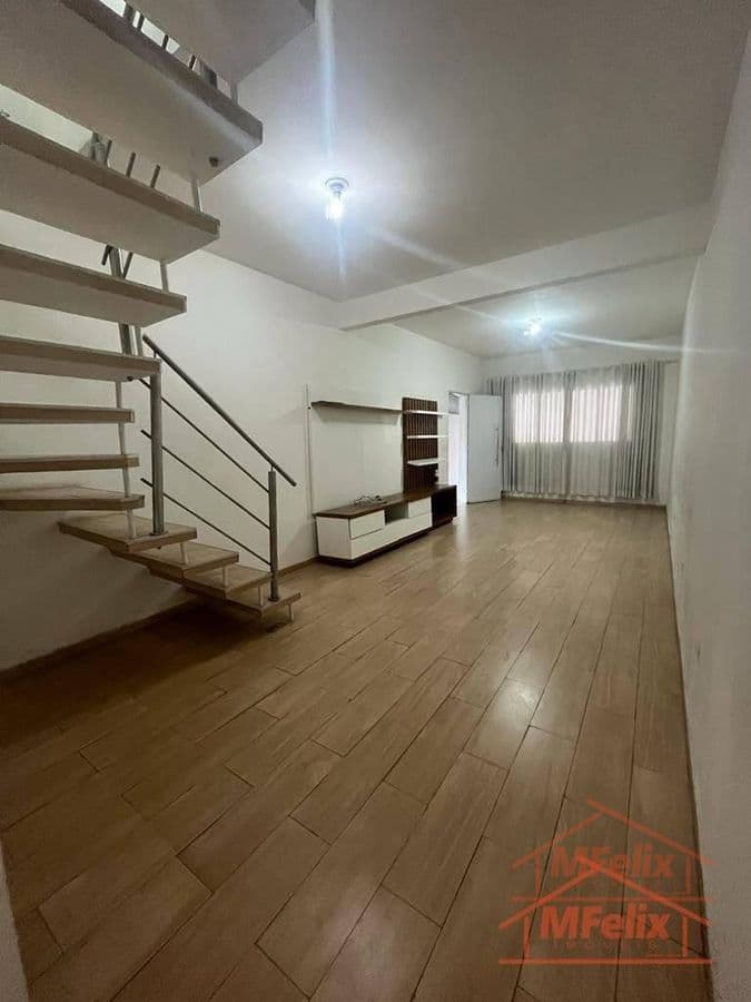 Sobrado com 4 quartos à Venda, Jardim Bela Vista - Guarulhos foto 1