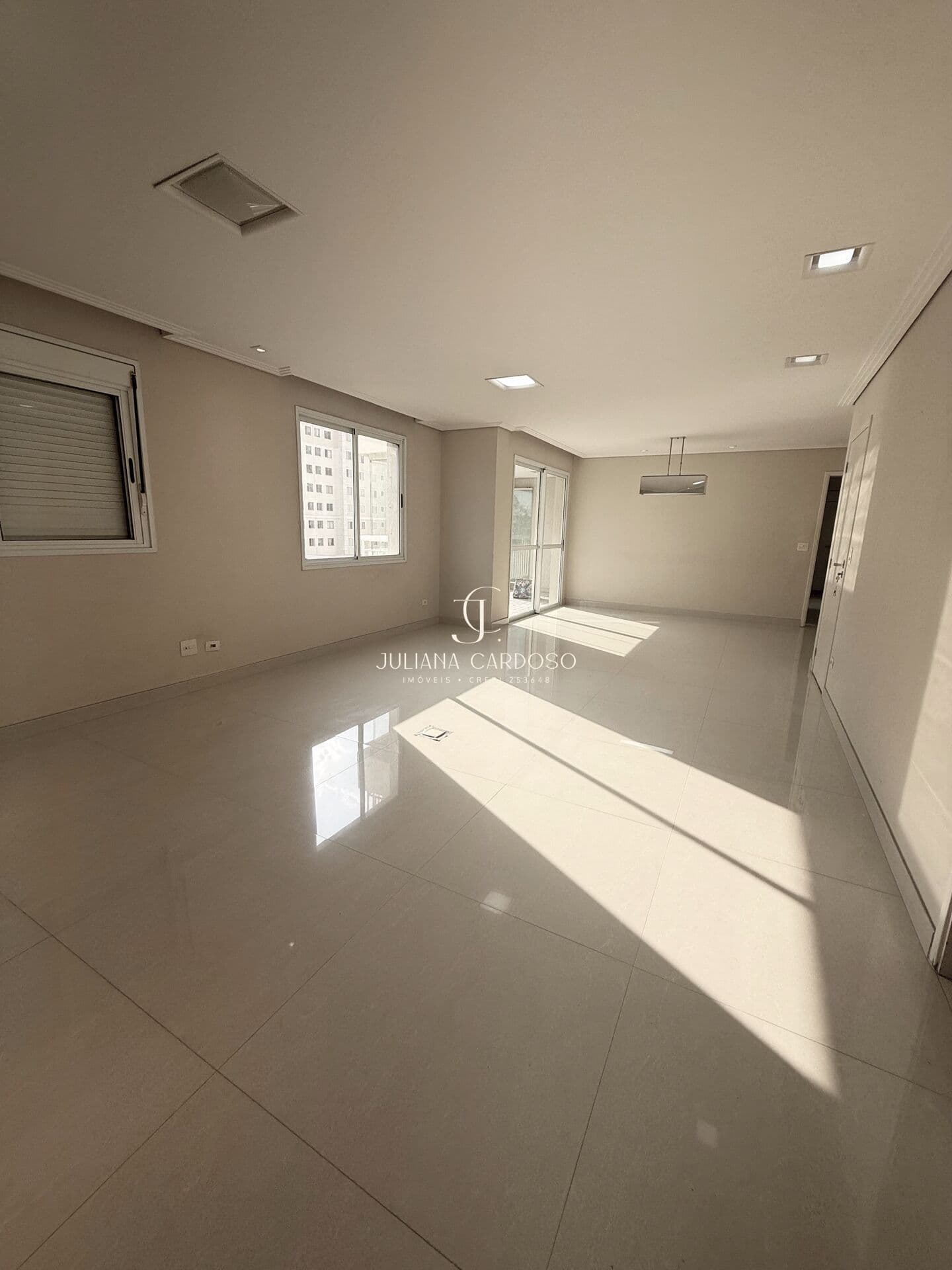 Apartamento 3Q - Planalto foto 2