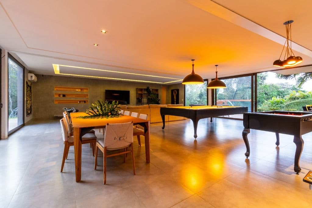 Casa moderna com 7 suítes e ampla área verde foto 8
