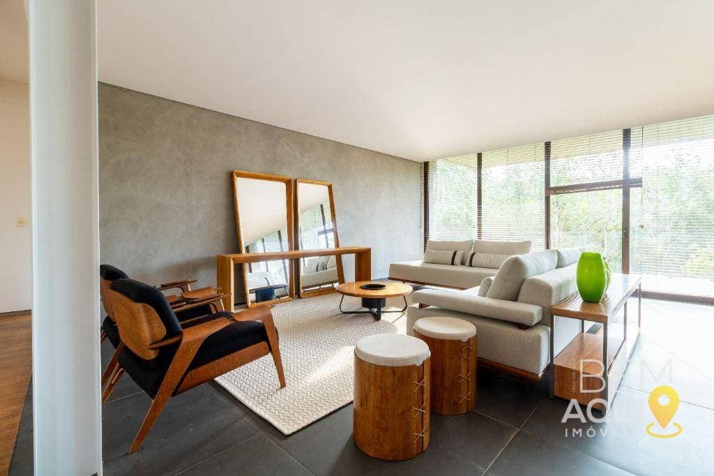 Casa moderna com 7 suítes e ampla área verde foto 4