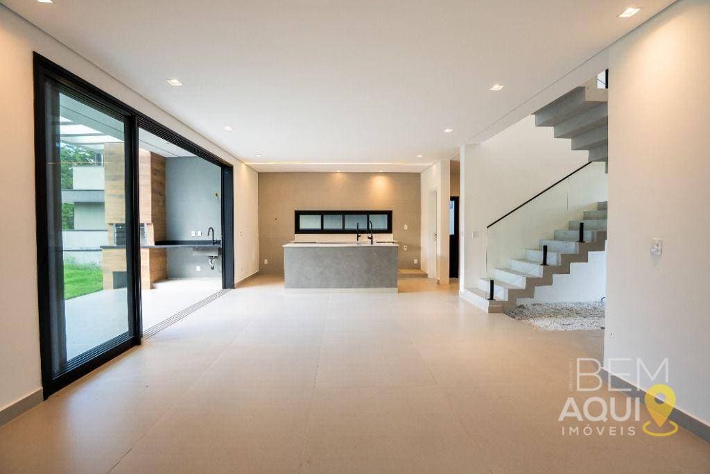 De R$ 1.950.000 para R$ 1.799.000. Aproveite esta oportunidade e conheça todos os detalhes deste imóvel. Casa com 4 dormitórios à venda, 226 m², no Lo foto 6