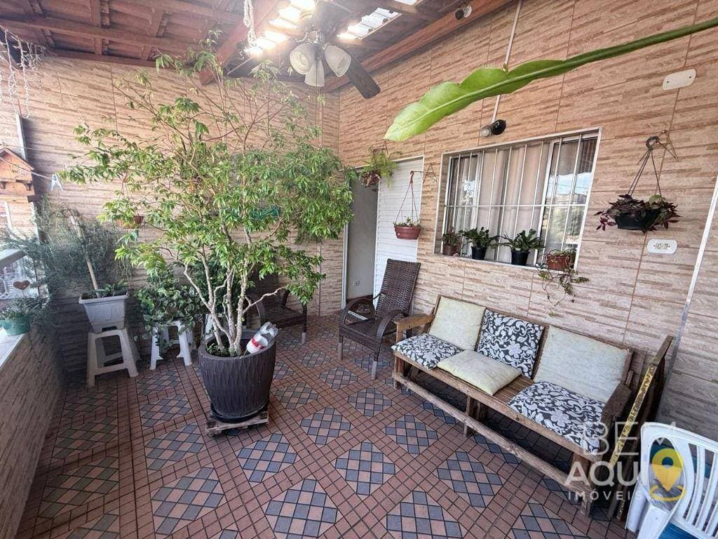 Casa com 3 dormitórios à venda, 200 m² por R$ 750.000,00 - Jardim Ipanema (Cidade Líder) - São Paulo/SP foto 1