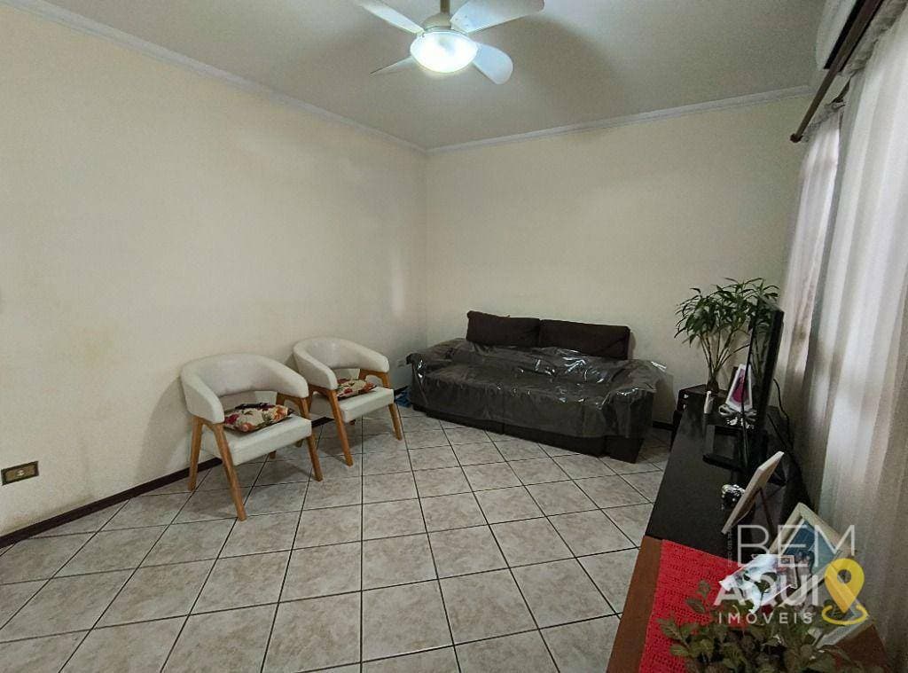 Casa térrea à venda no Bairro São Luís foto 3