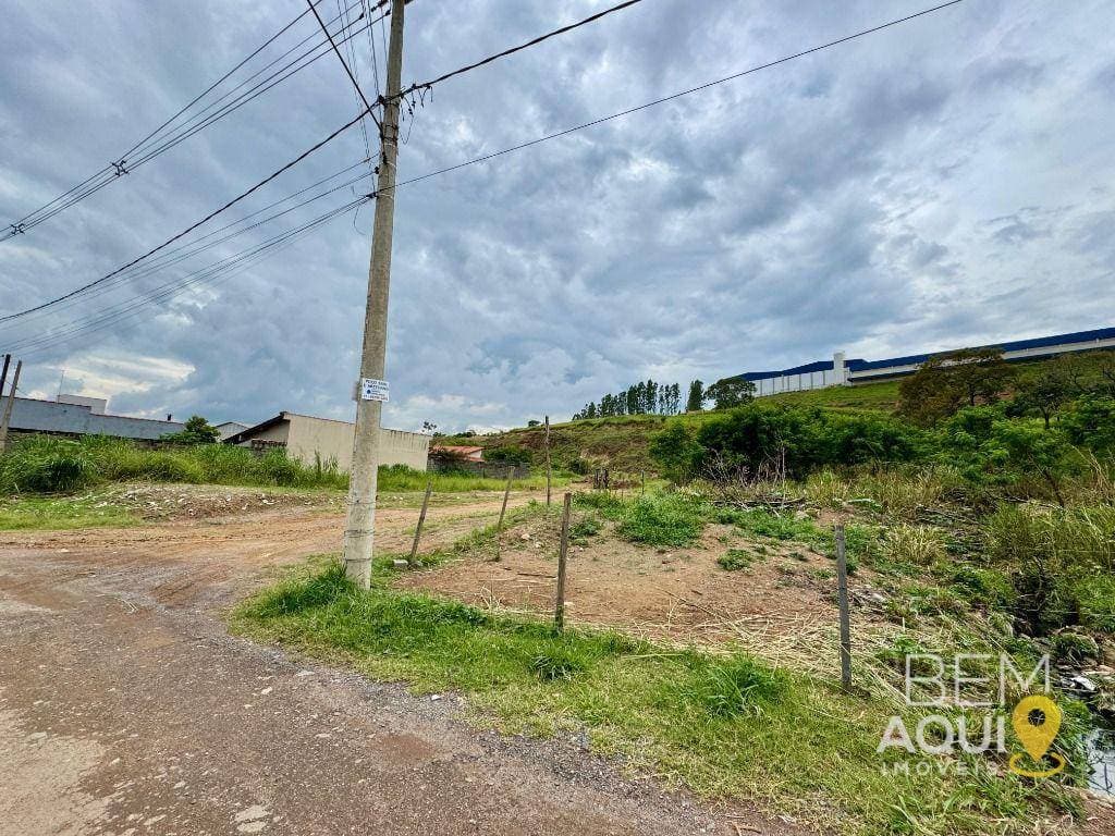 Terreno à venda no Chácaras Reunidas Ipê, em Itu/SP foto 2