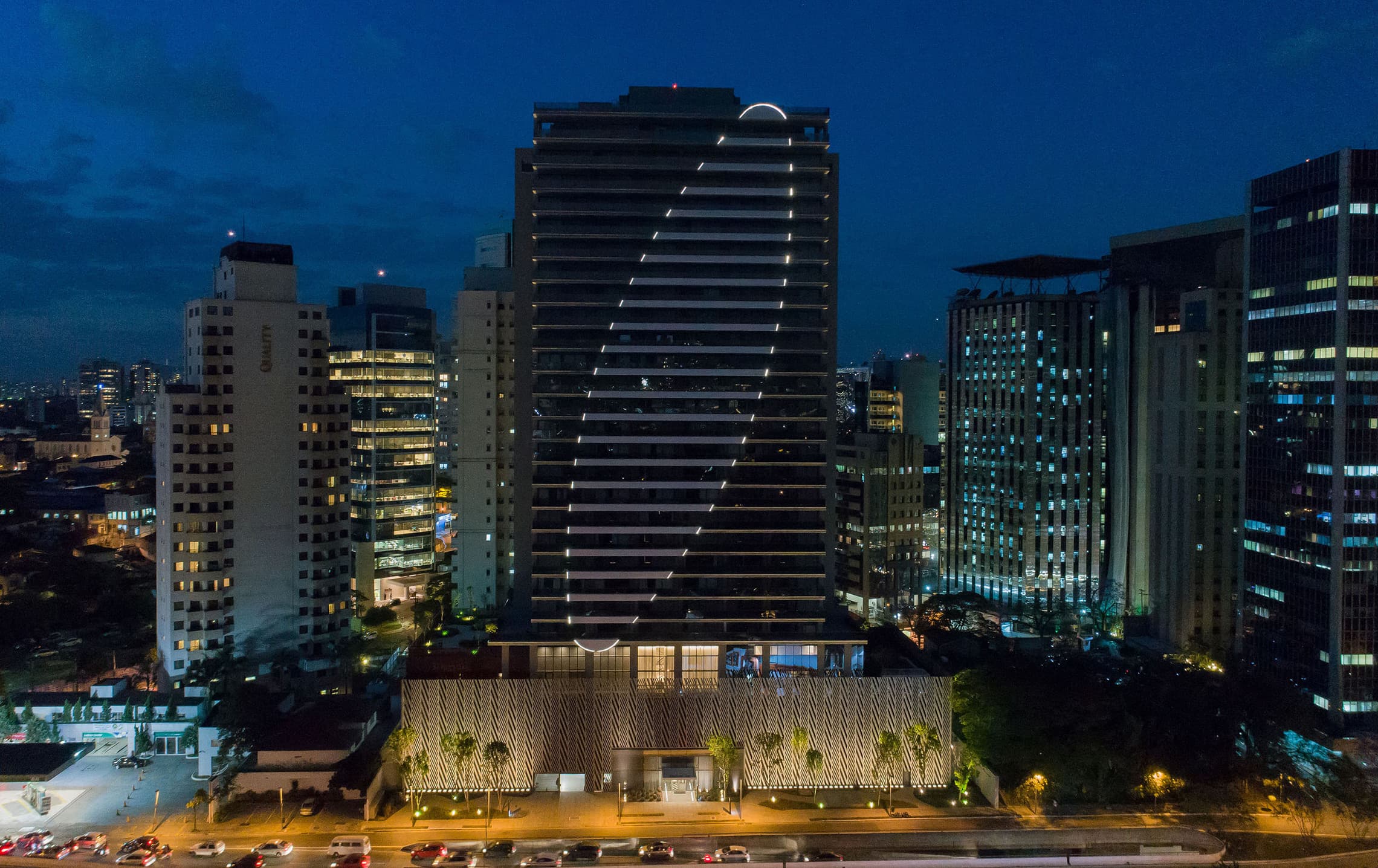 VHouse Faria Lima foto 2